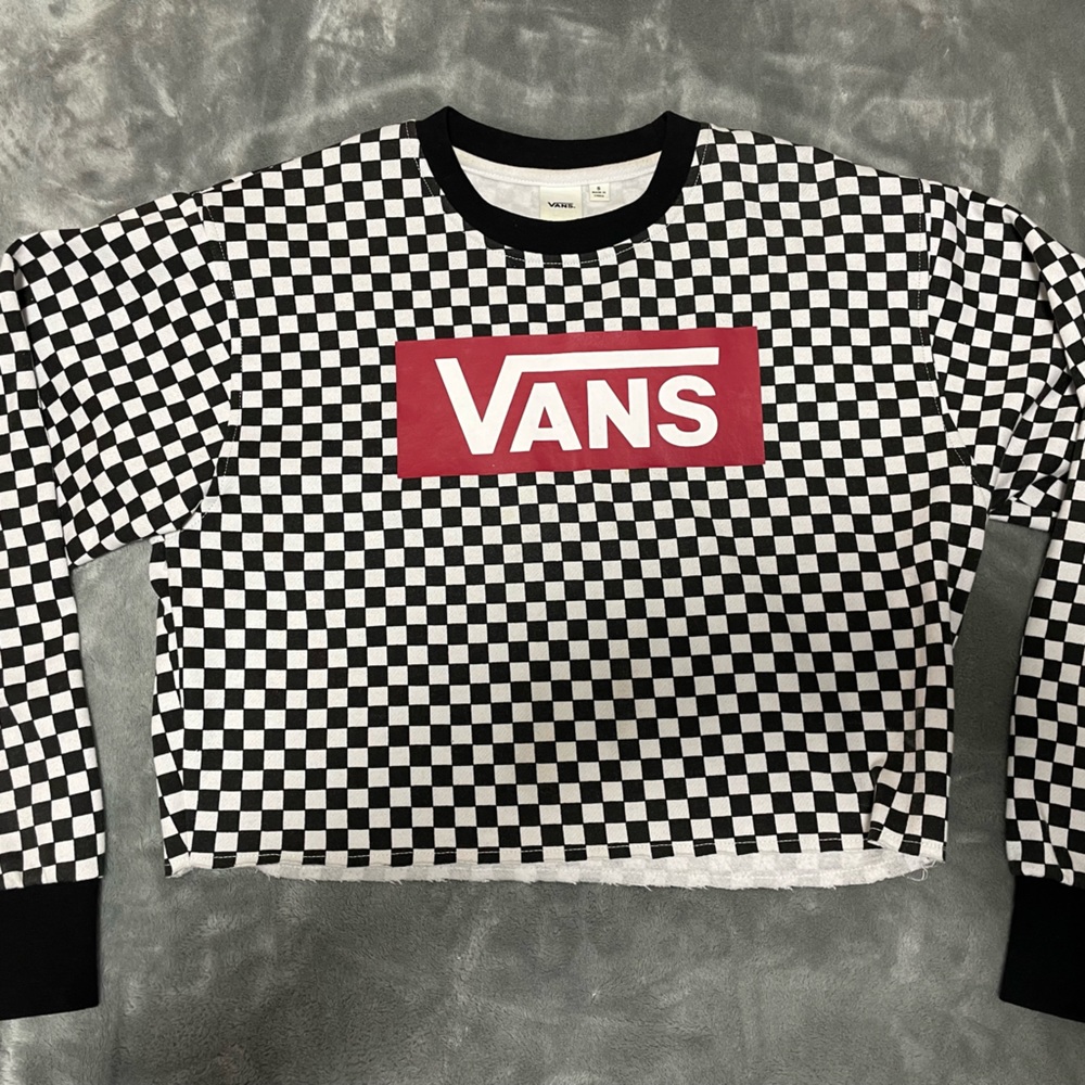 Small Checkered Vans Cropped Sweatshirt